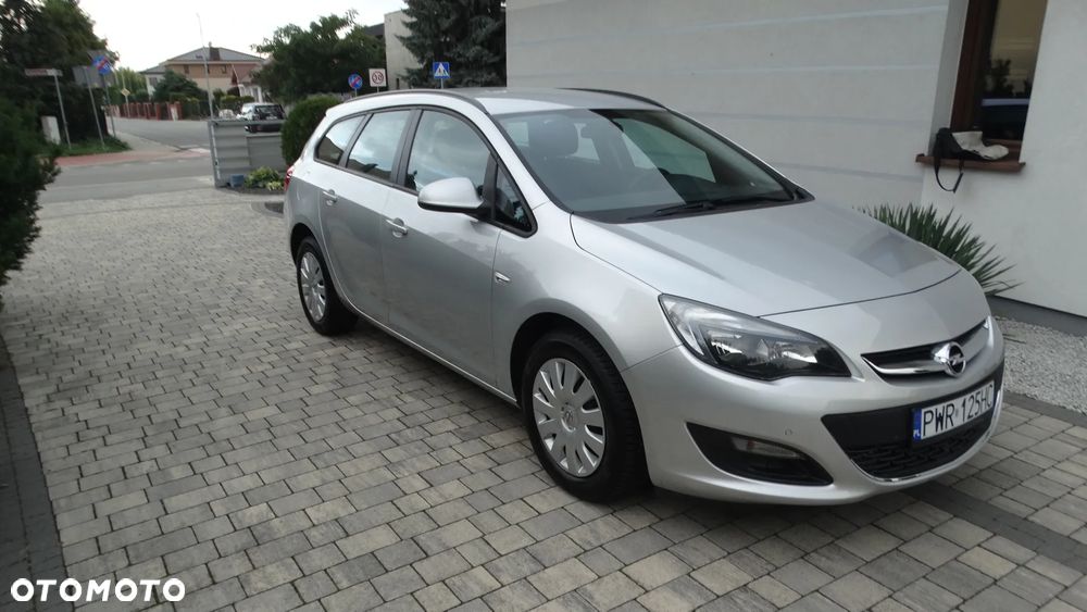 Opel Astra 1.4 T Cosmo - 4
