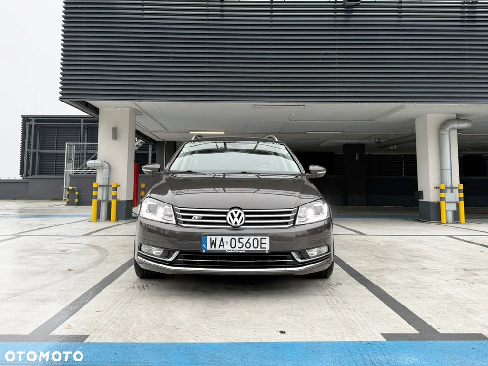 Volkswagen Passat 2.0 TDI Highline DSG - 2