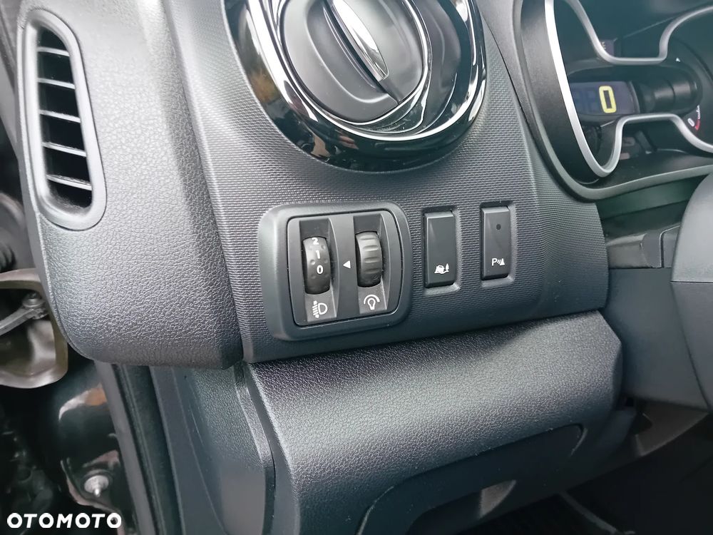 Opel Vivaro L2H1 2,9t Elegance Premium - 17