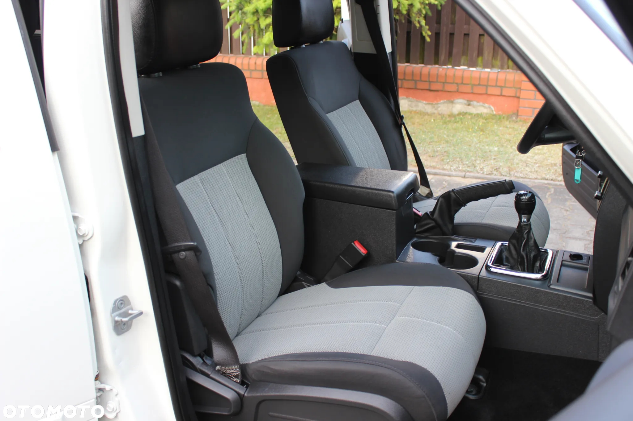 Dodge Nitro 2.8 CRD DPF SXT - 15
