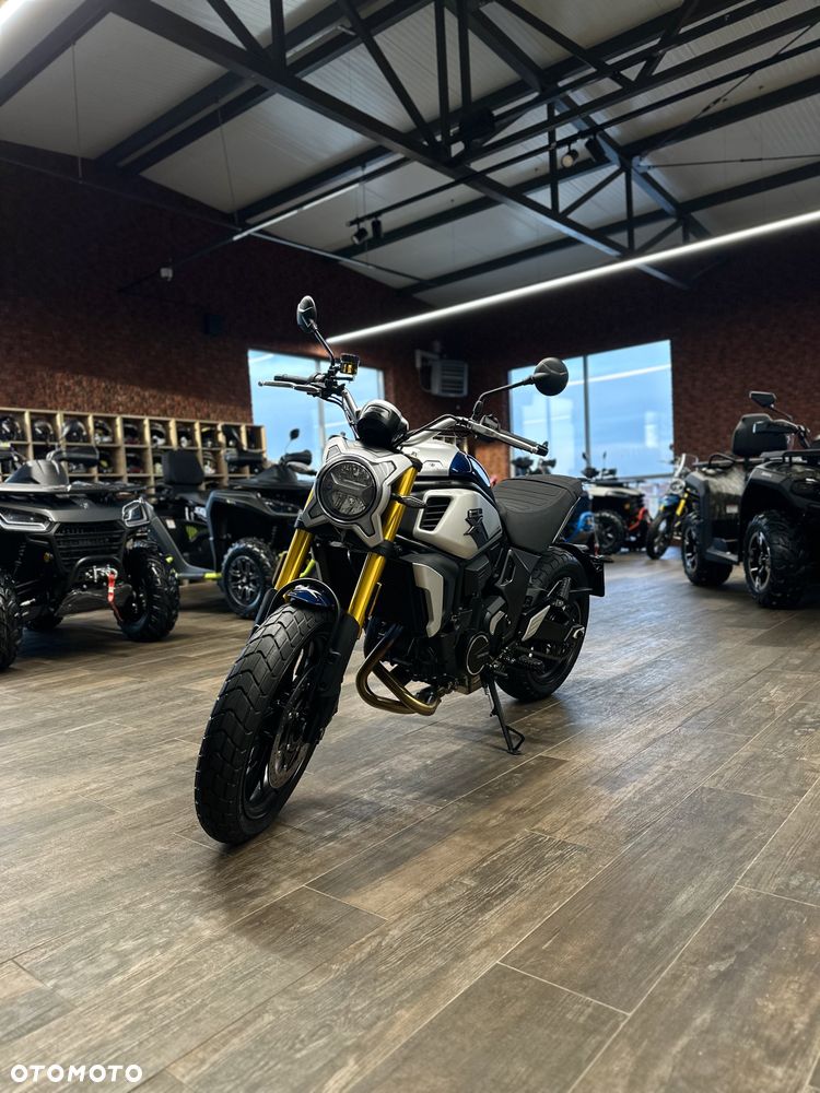 CFMoto 700CL-X Heritage - 1