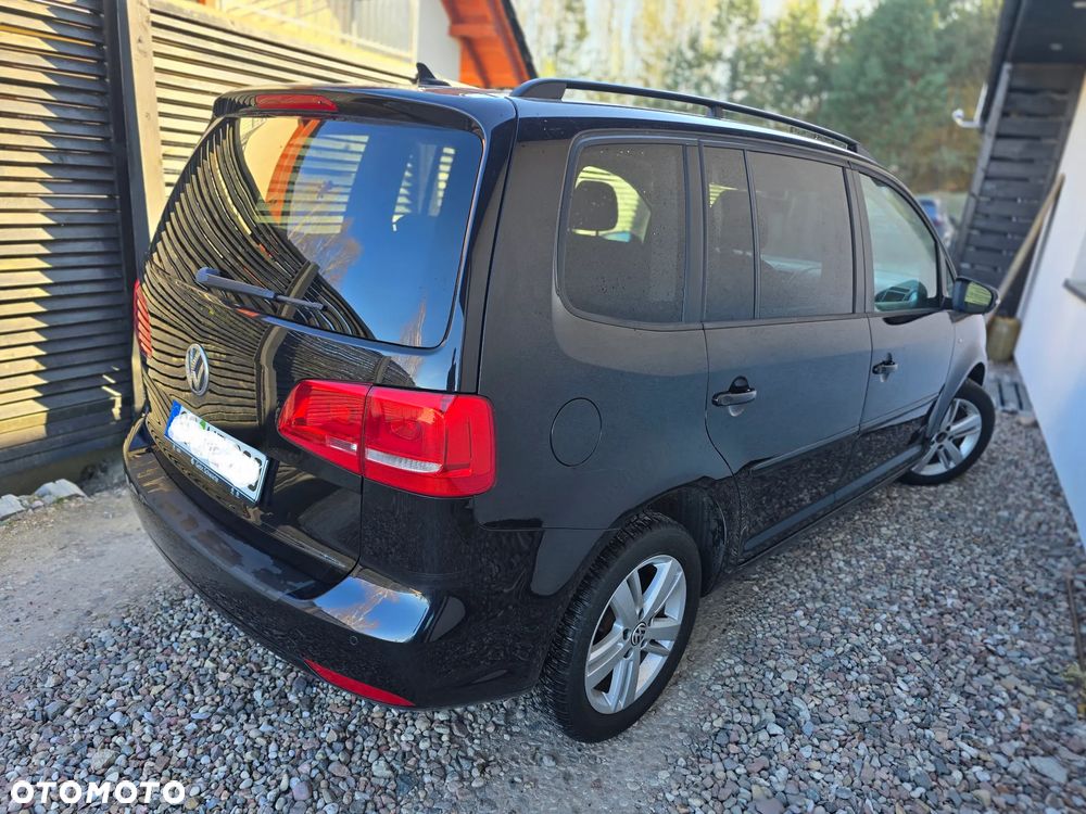 Volkswagen Touran 1.2 TSI MATCH - 3