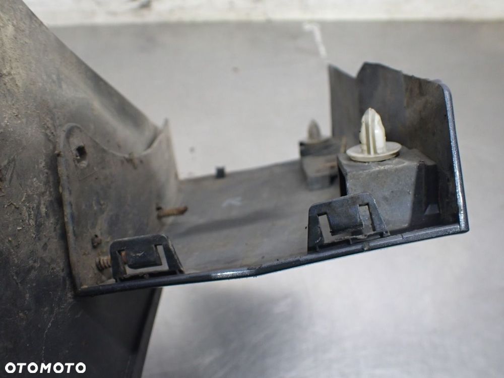 LISTWA BŁOTNIKA PRAWA SUZUKI GRAND VITARA II 1.9 - 10