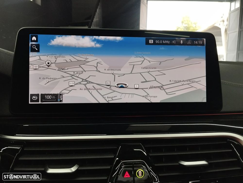 BMW 530 e Line Luxury - 32
