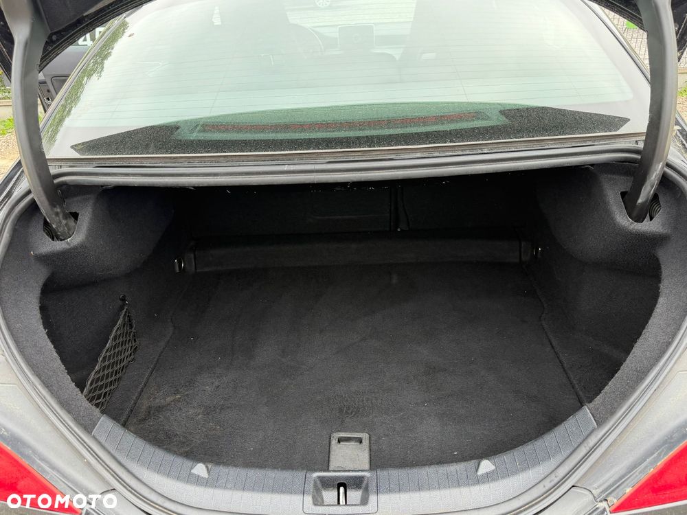 Mercedes-Benz CLA 180 - 10