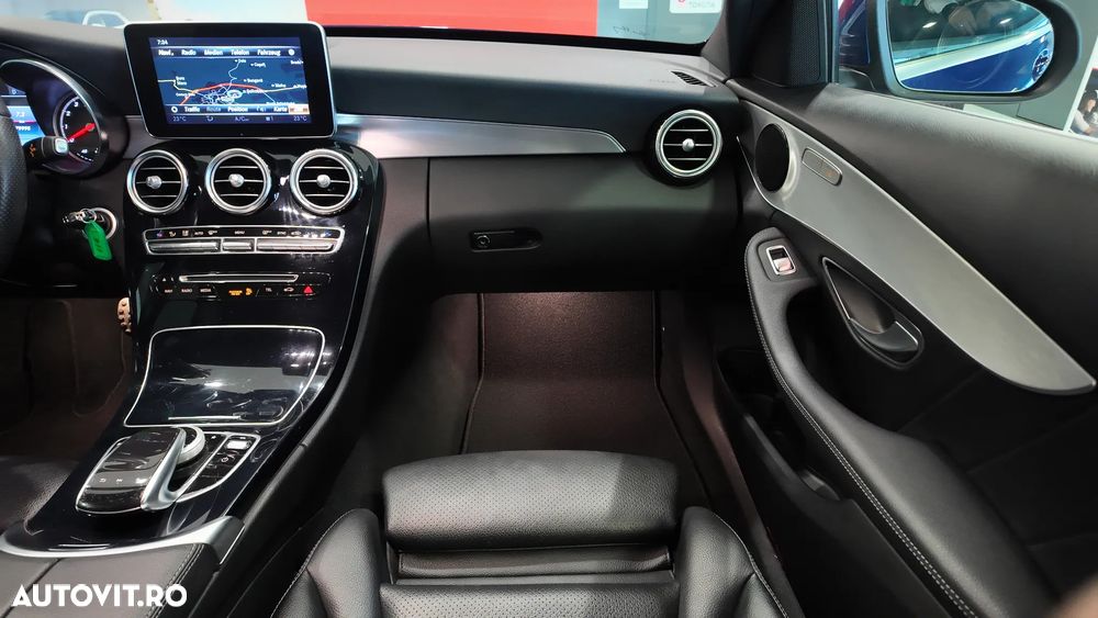 Mercedes-Benz C 200 4Matic 9G-TRONIC AMG Line - 20