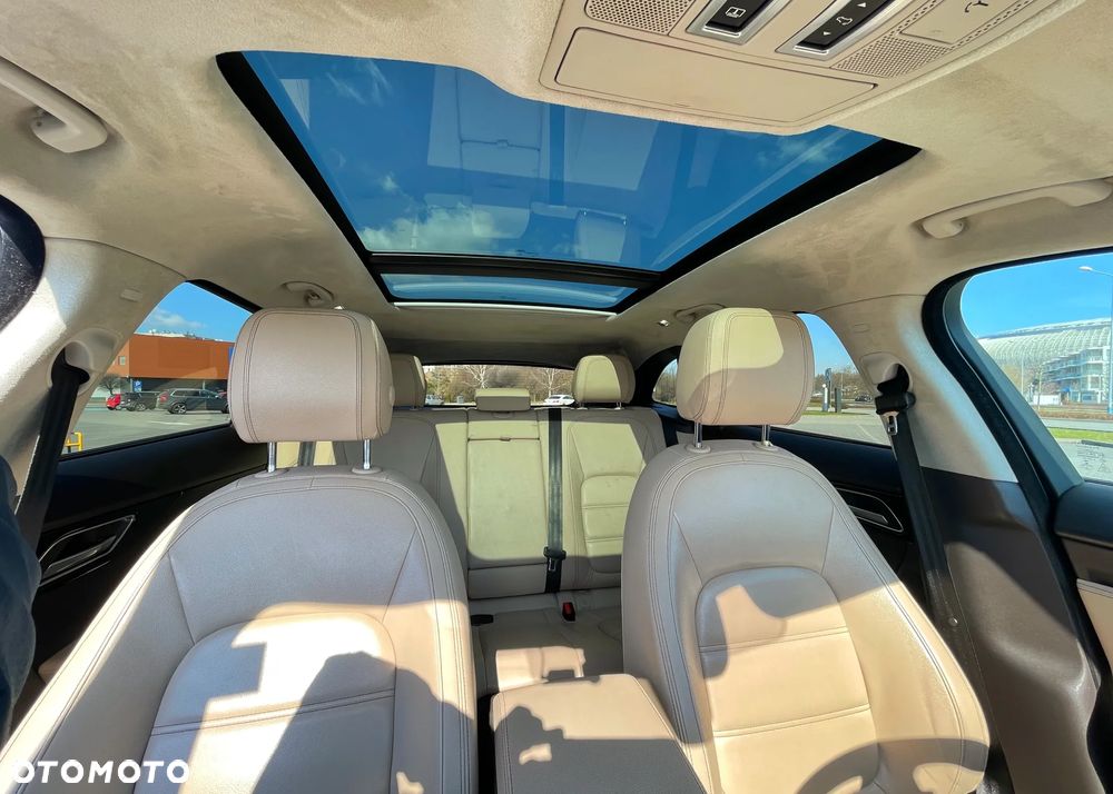 Jaguar F-Pace 30t AWD Prestige - 6