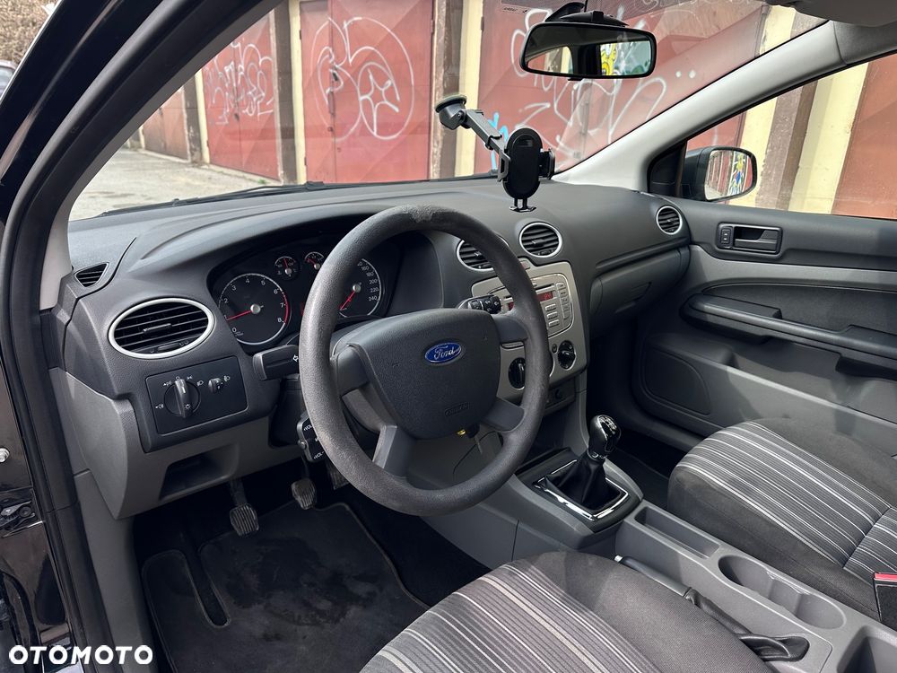 Ford Focus 1.6 Trend - 8