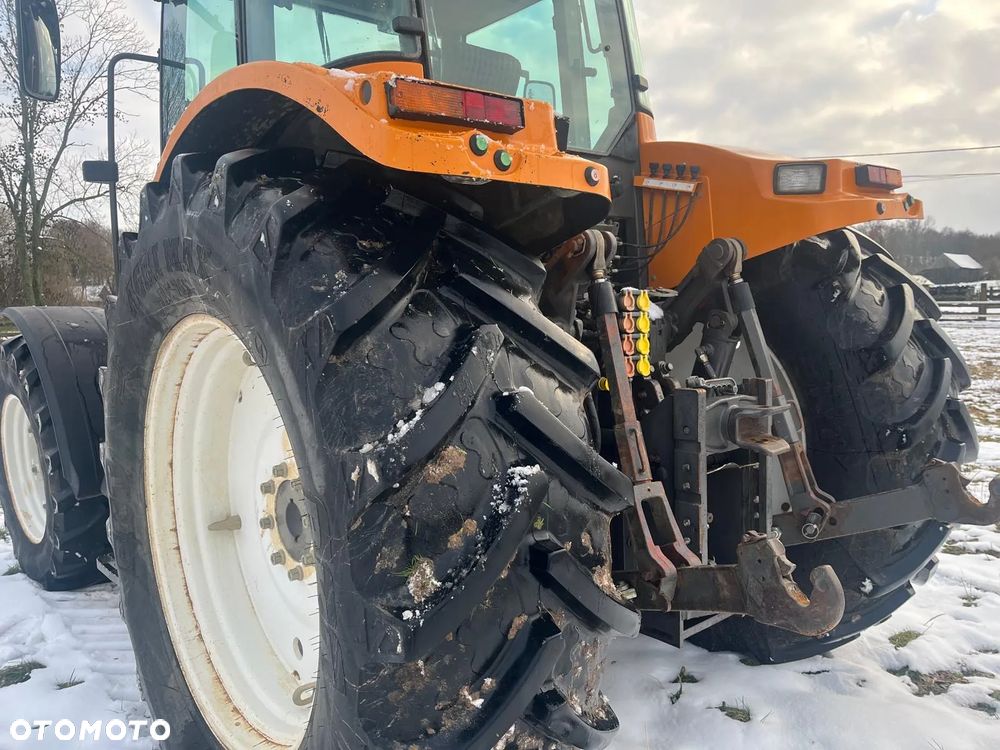 Renault Ares 825 RZ - 4