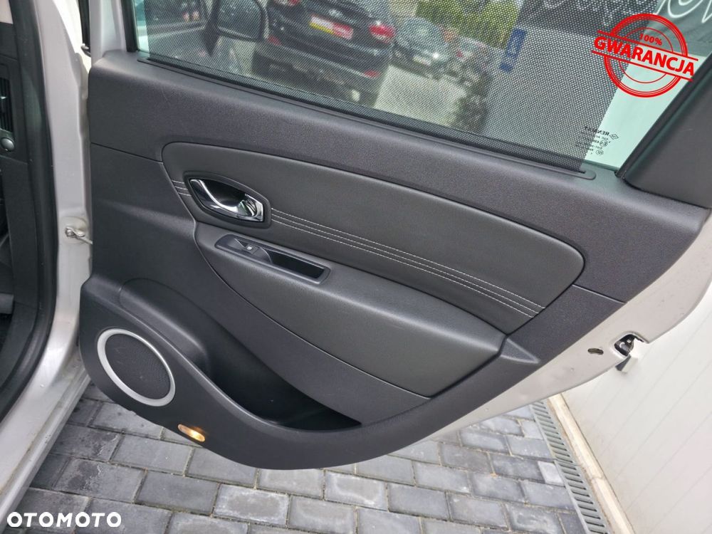Renault Scenic dCi 110 EDC Paris - 36