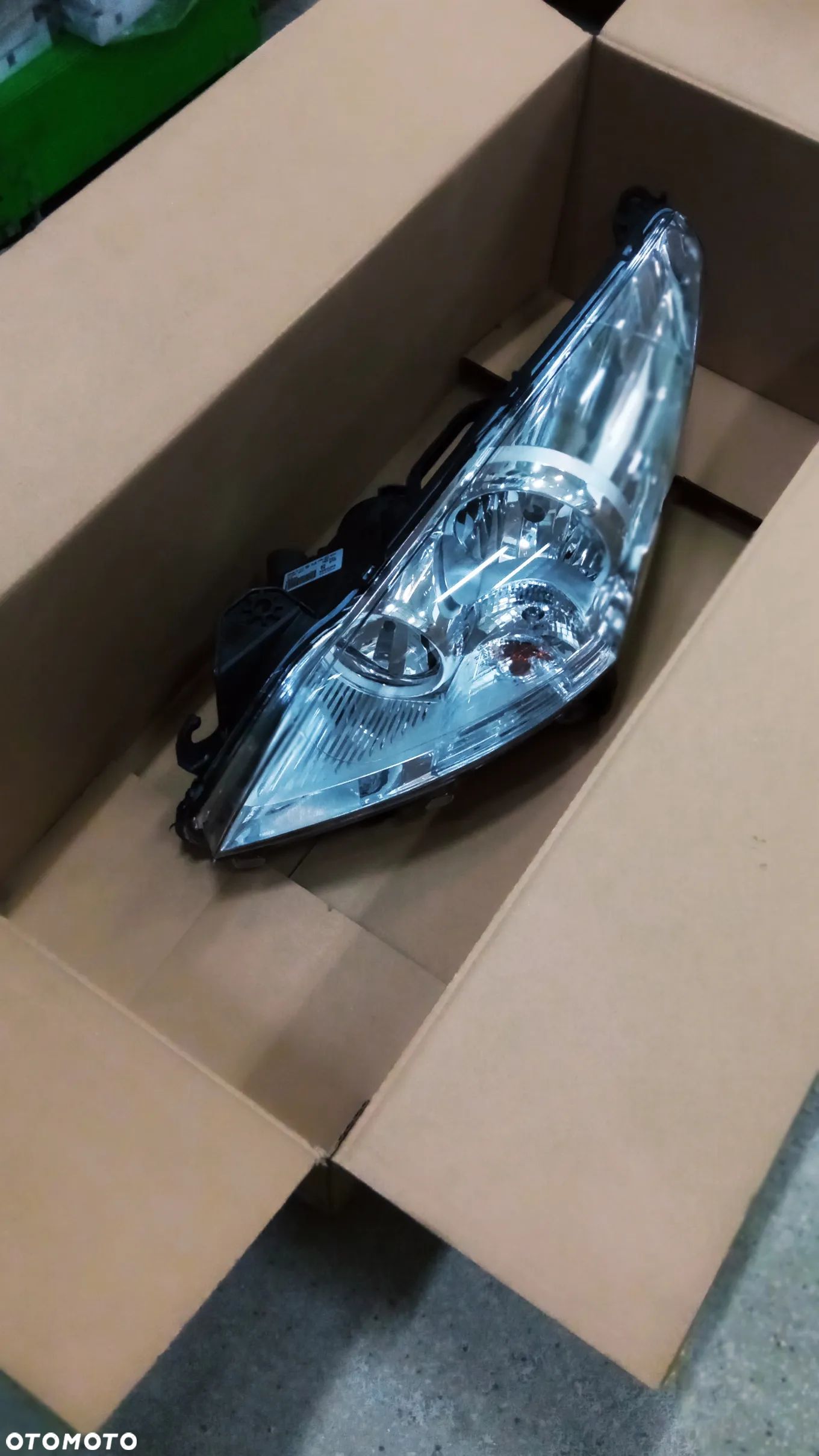 Reflektor Lewy Przedni Peugeot 3008(T84)/5008(T87) - 1