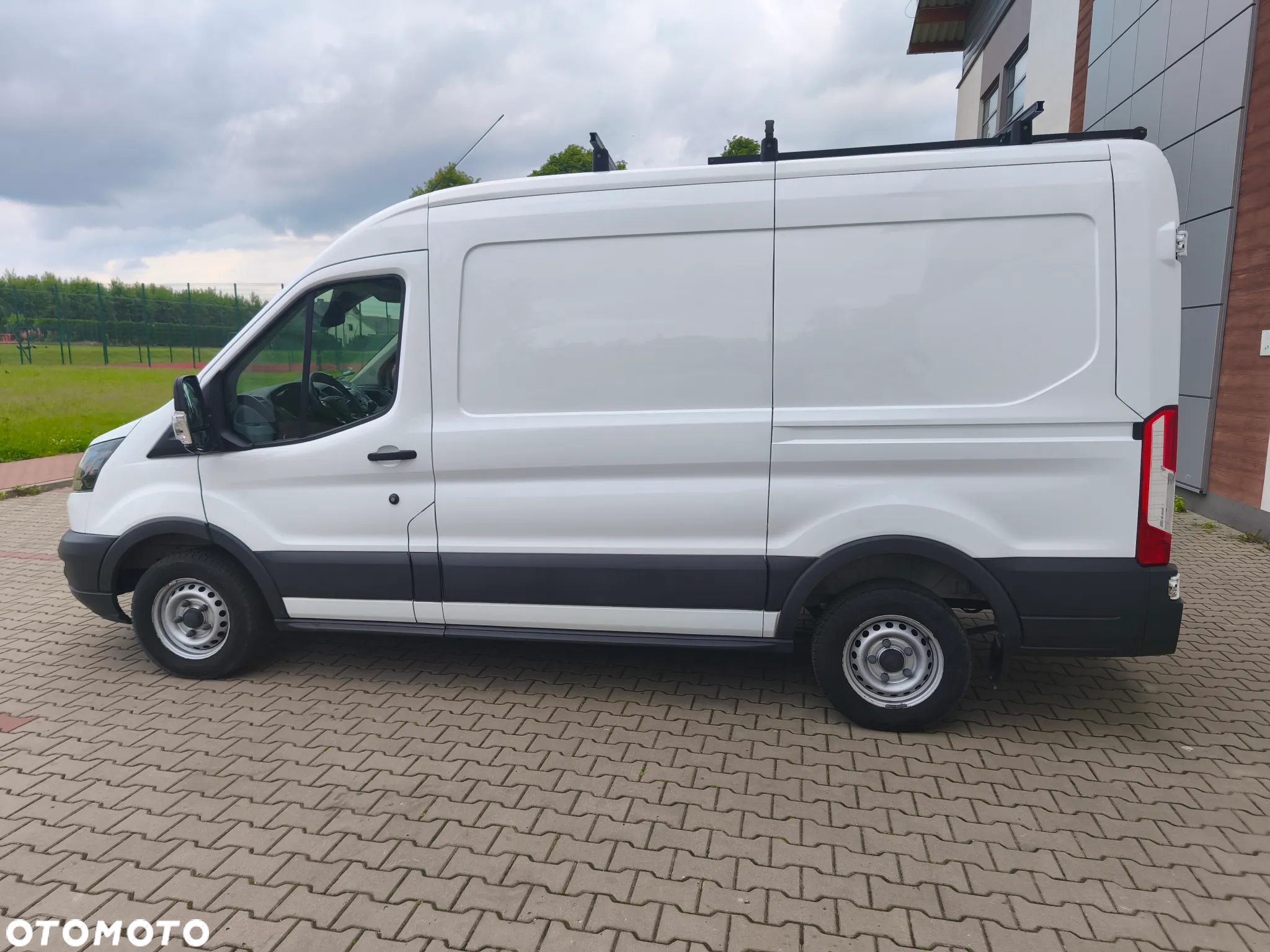 Ford Transit - 10