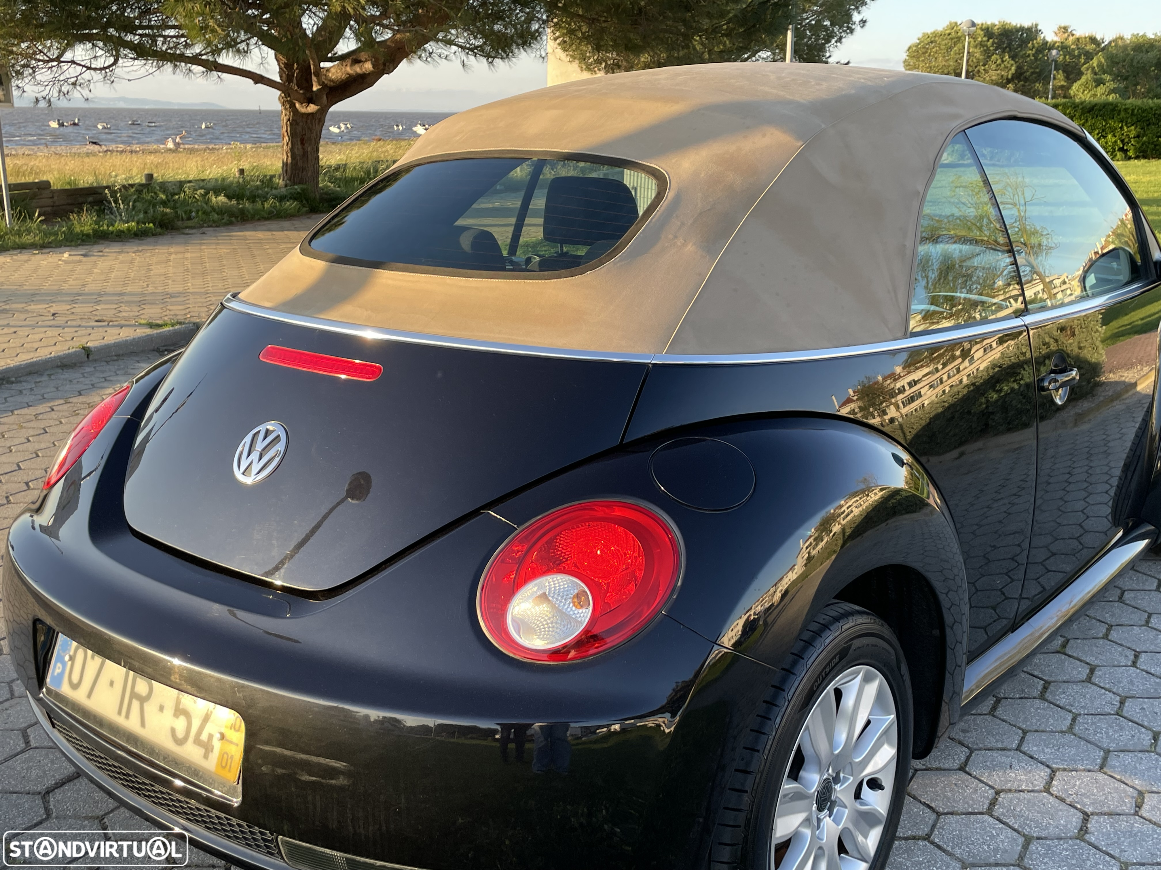 VW New Beetle Cabriolet 1.4 - 4