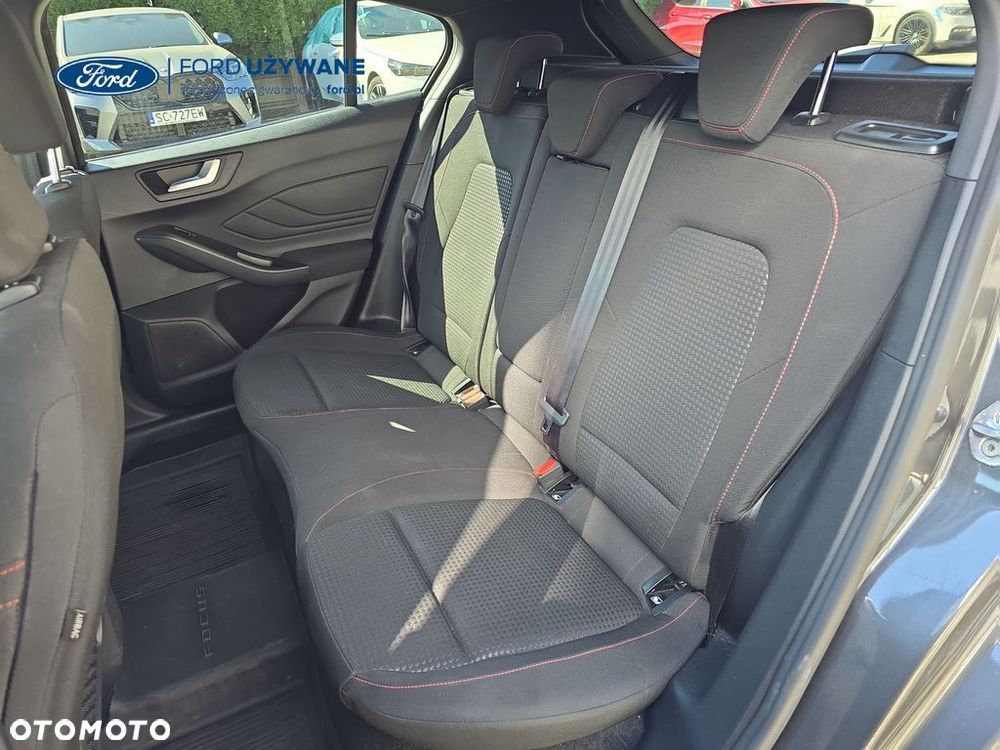 Ford Focus 1.0 EcoBoost mHEV ST-Line X - 23