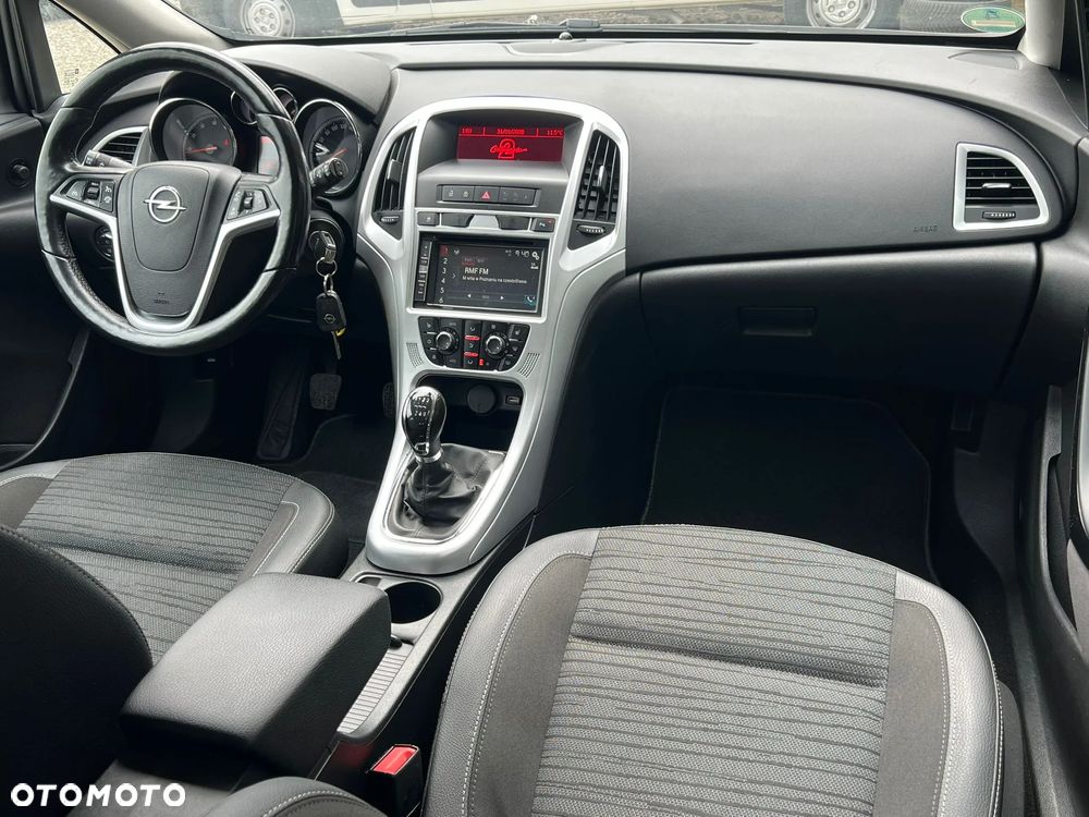 Opel Astra 1.4 Turbo - 4