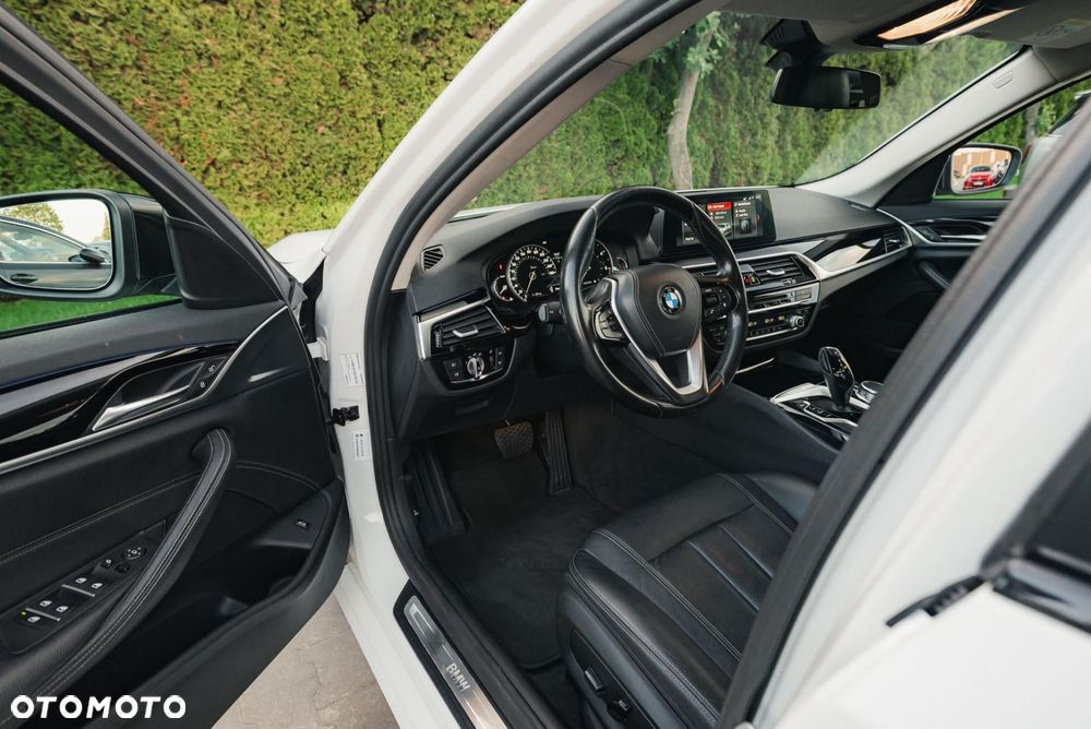 BMW Seria 5 520d - 10