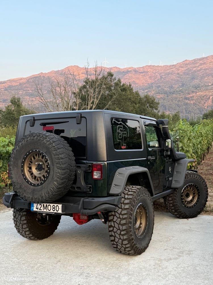 Jeep Wrangler - 4