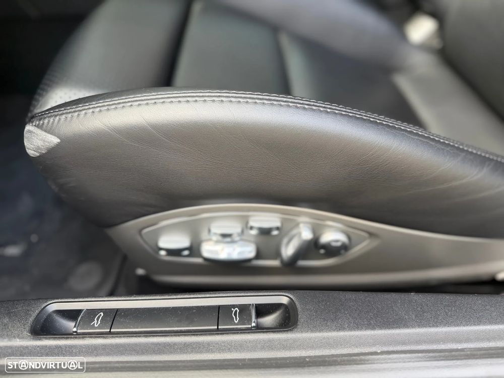 Porsche 911 (991) Turbo PDK - 10