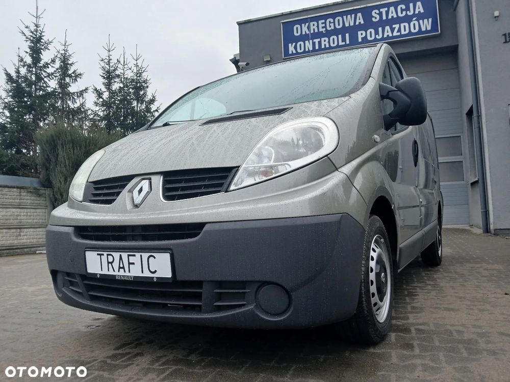 Renault TRAFIC - 12