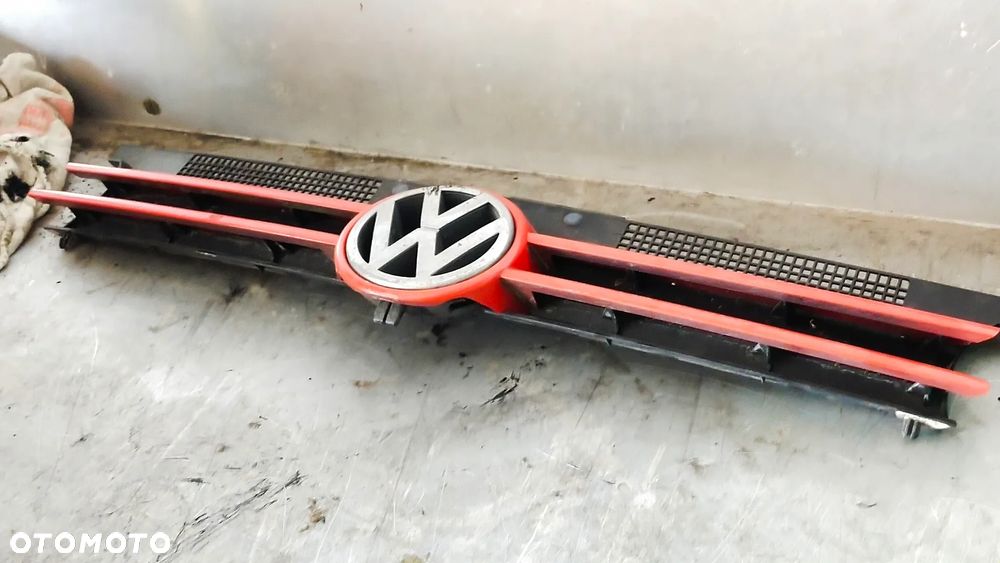 ATRAPA GRILL 1J0853655C VW Golf IV (1997-2004) - 1