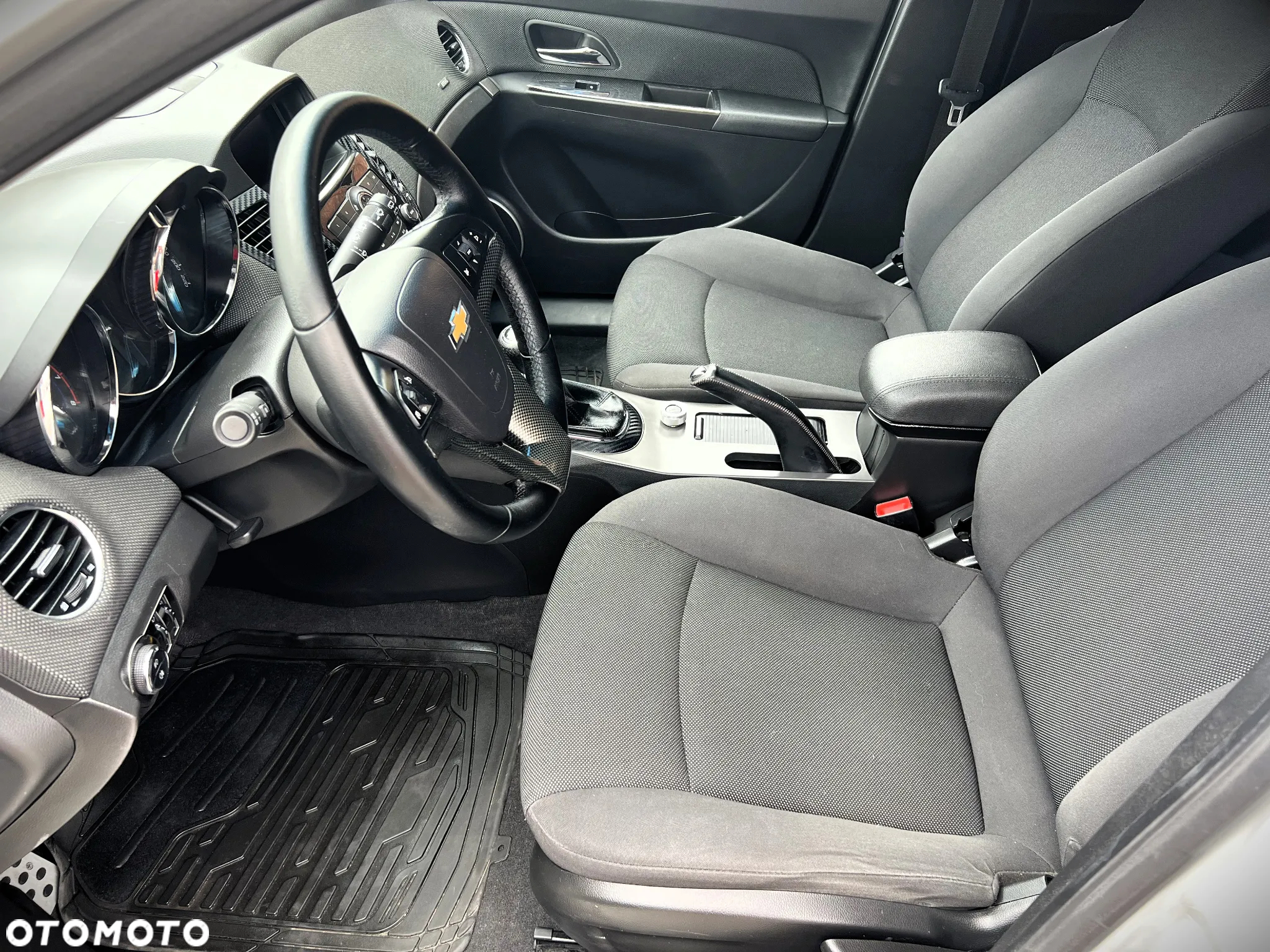 Chevrolet Cruze 1.8 LTZ - 10