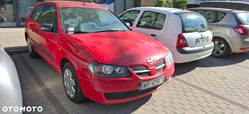 Nissan Almera 1.5 Base - 1