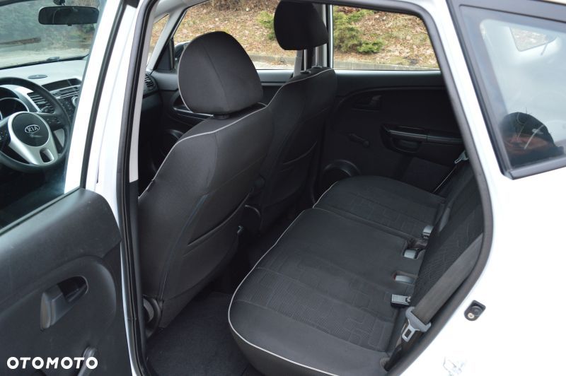 Kia Venga 1.4 CVVT Titanium Collection - 17