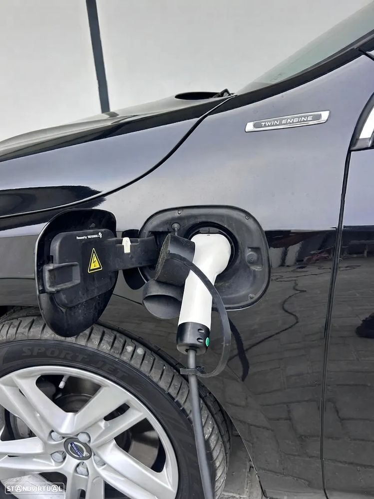 Volvo V60 2.4 D6 Momentum AWD Phev - 14