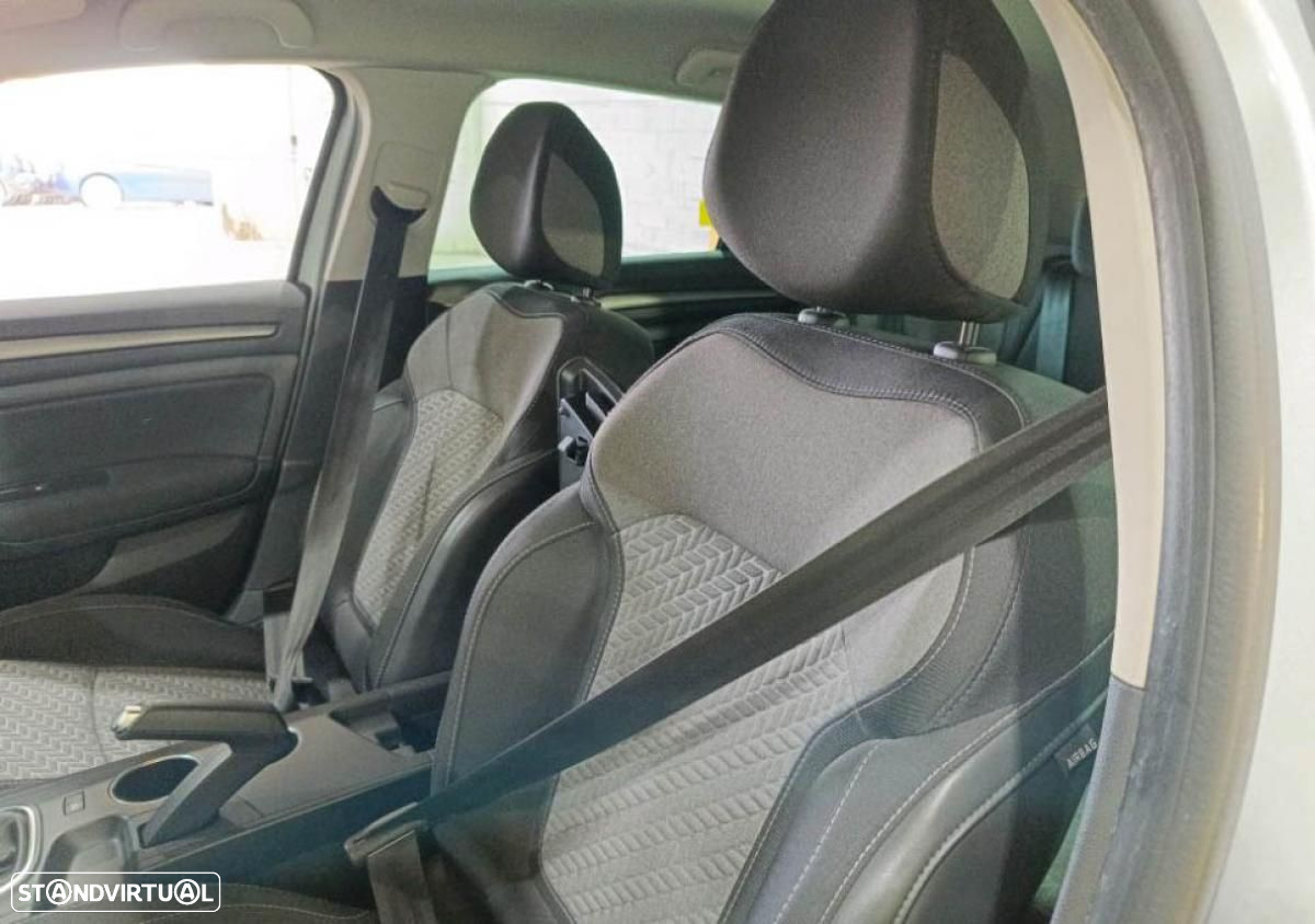 Renault Mégane Sport Tourer 1.5 Blue dCi Limited EDC - 9