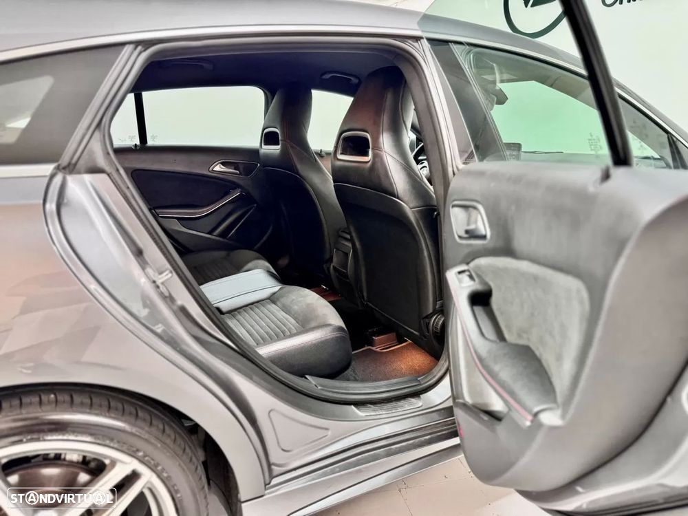 Mercedes-Benz CLA 180 d Shooting Brake AMG Line Aut. - 49