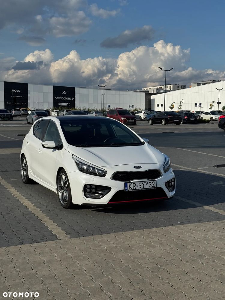 Kia Ceed 1.6 T-GDI GT - 16