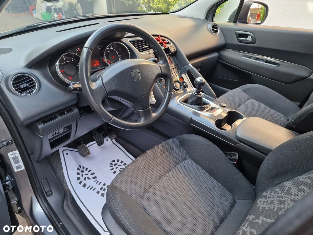Peugeot 3008 1.6 HDi Premium - 9