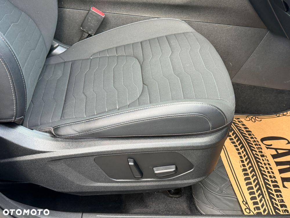 Kia Sportage 1.6 T-GDI HEV Business Line 2WD - 37