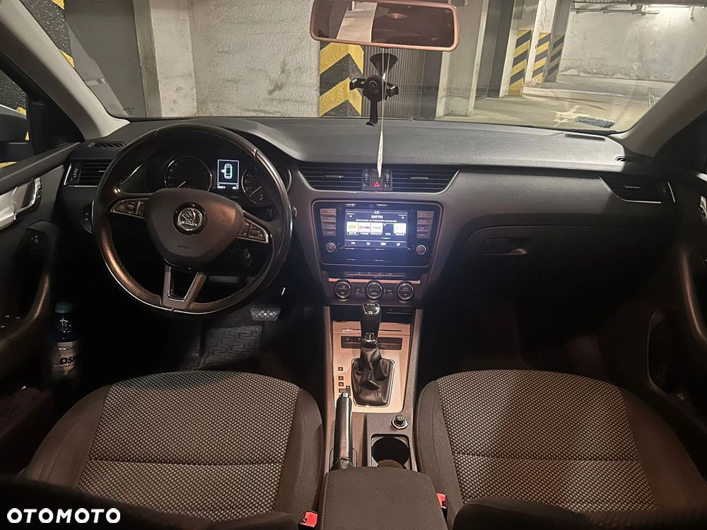 Skoda Octavia 2.0 TDI Ambition DSG - 12