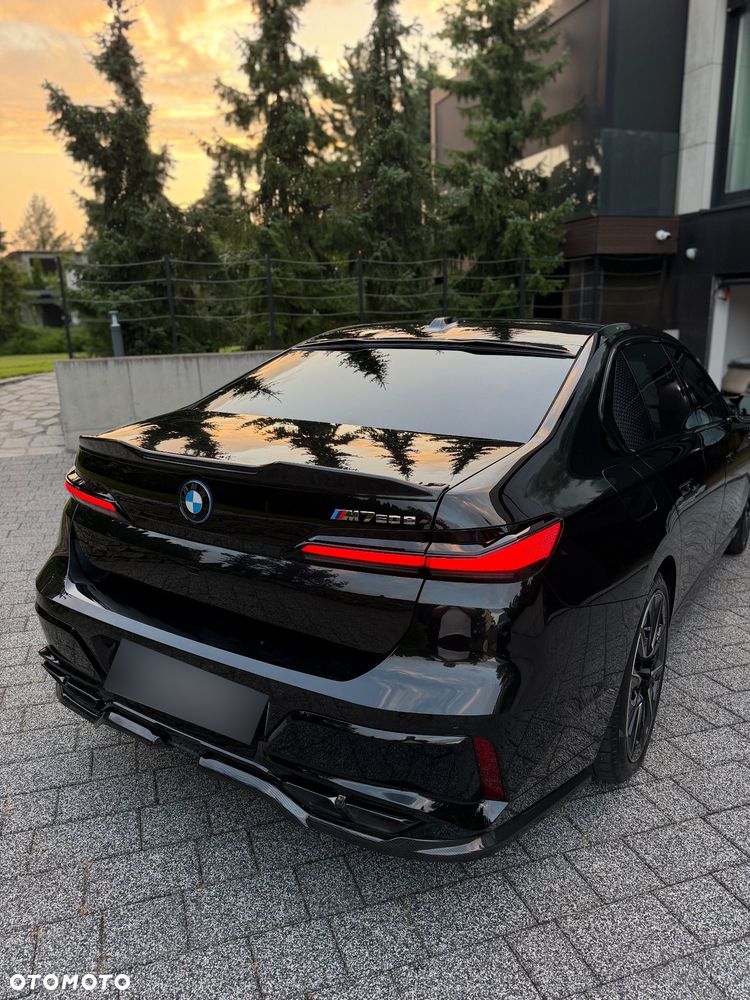 BMW Seria 7 - 8
