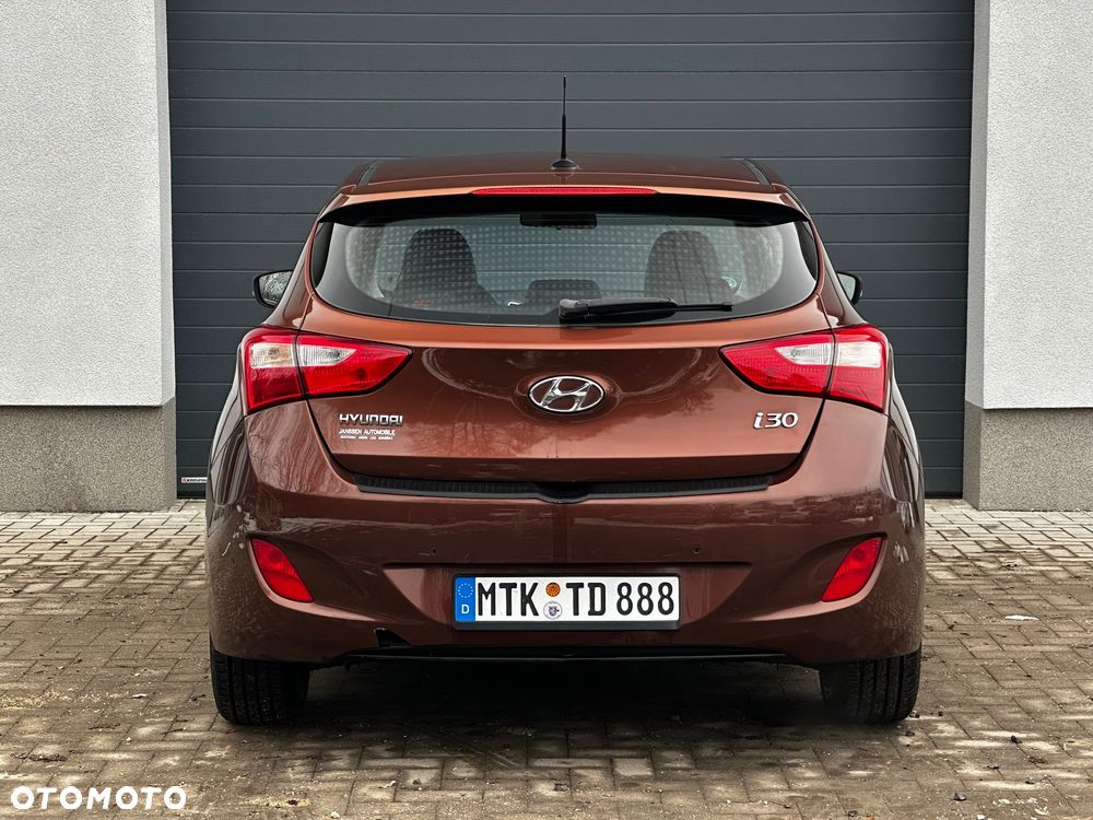 Hyundai i30 1.4 Premium - 6