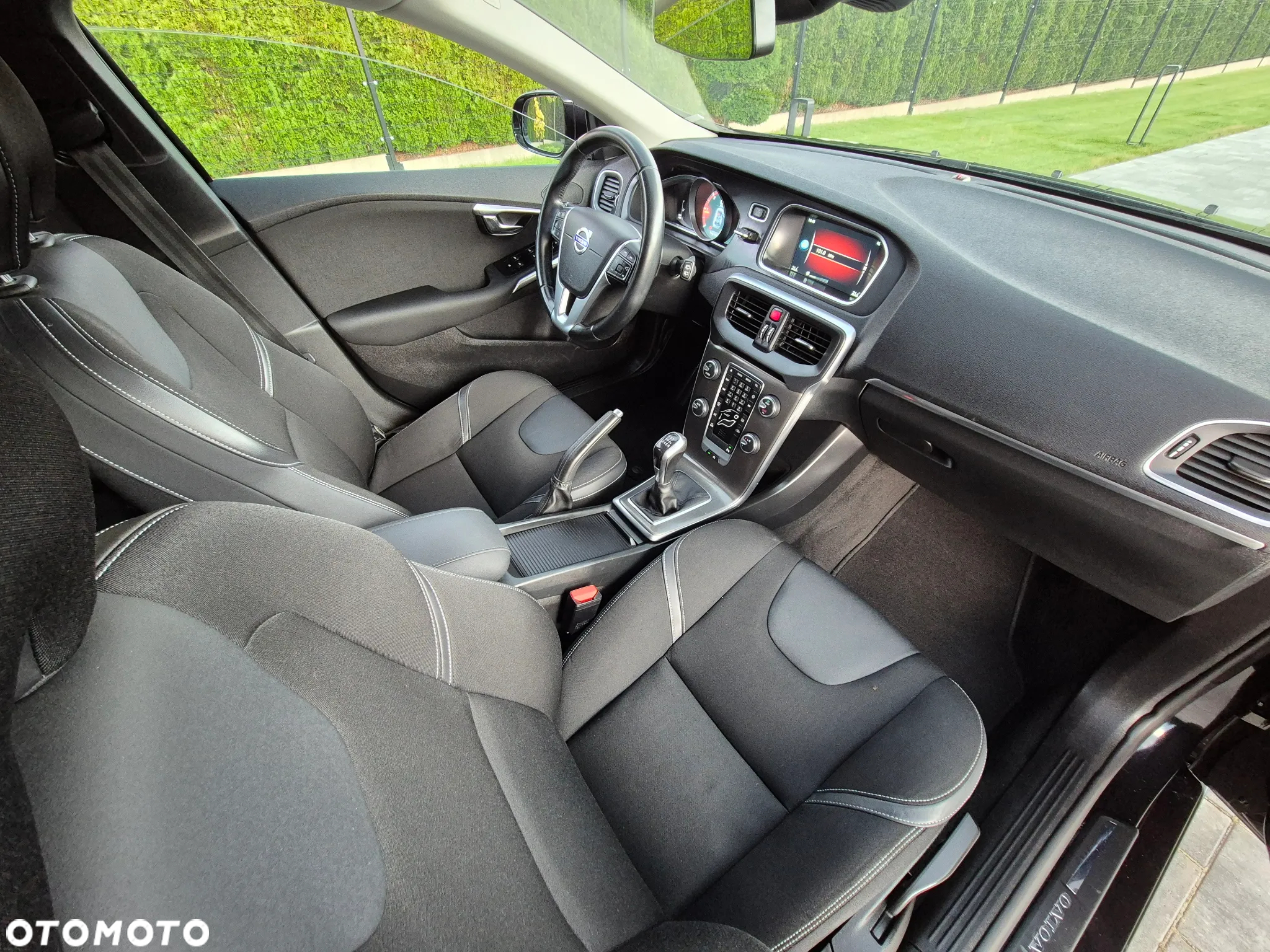 Volvo V40 D4 Drive-E Momentum - 8
