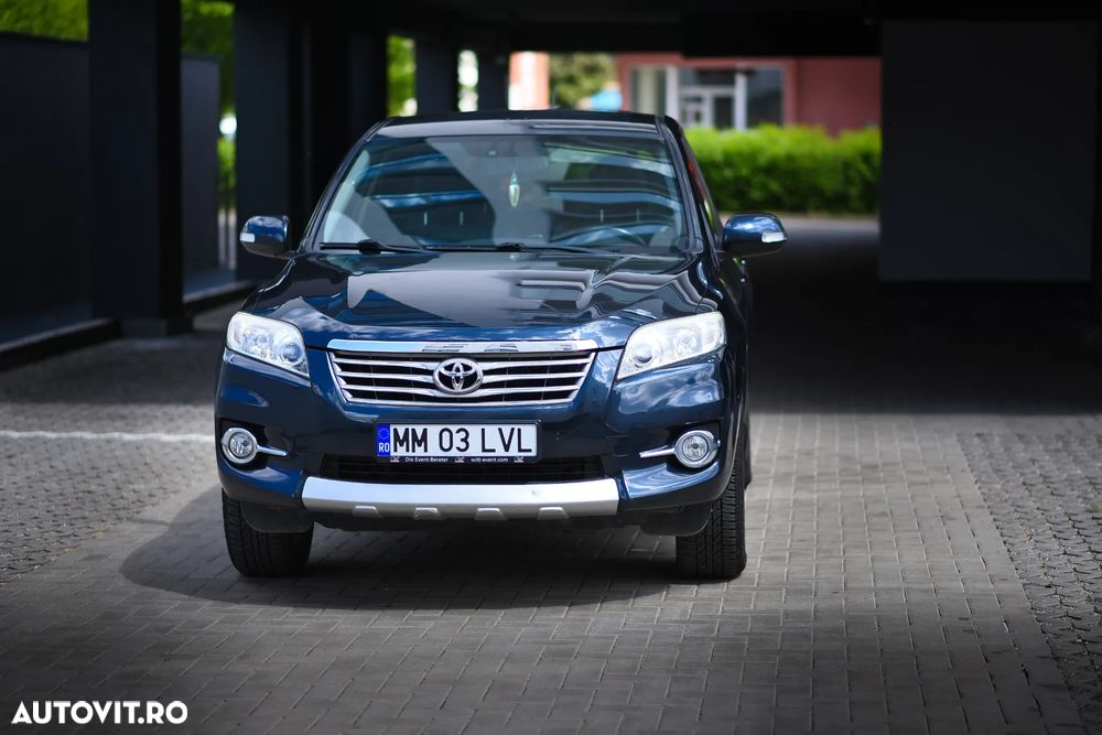 Toyota RAV4 - 23