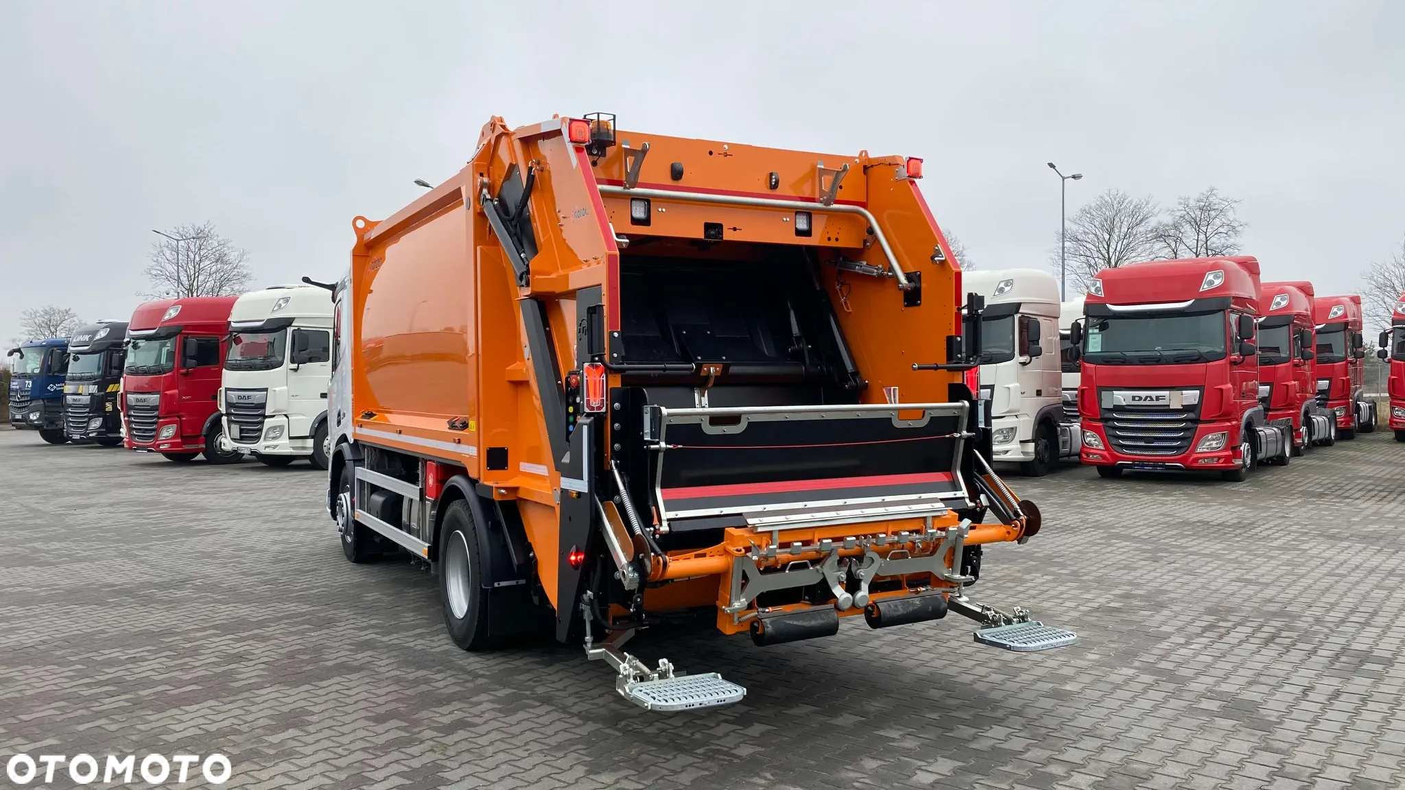 DAF XD 300 FA śmieciarka Norba 17m3 - 7