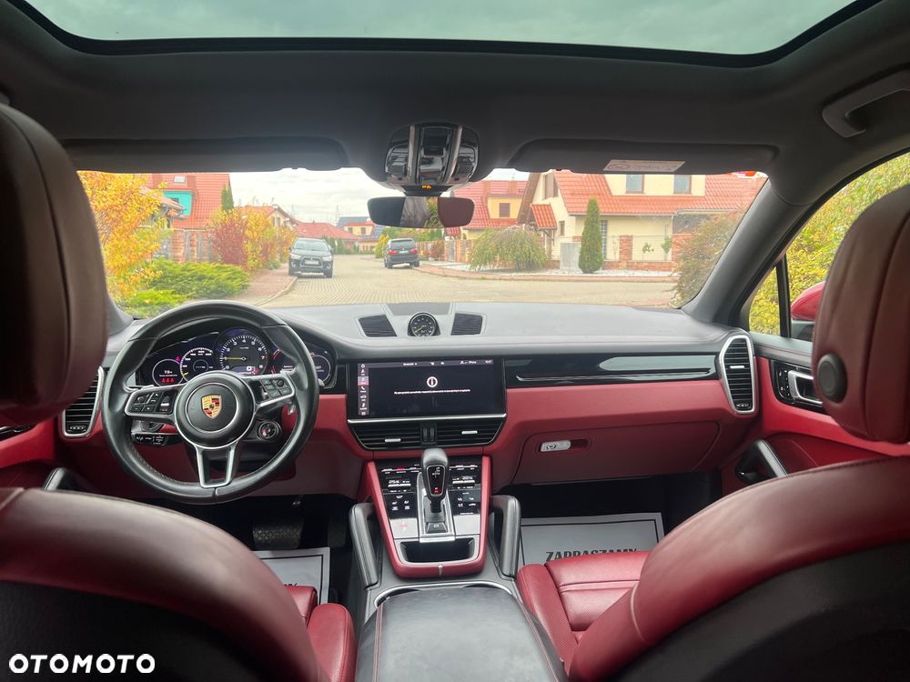 Porsche Cayenne Coupe - 28