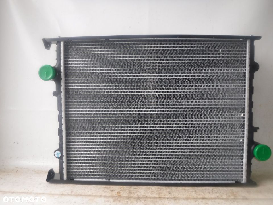 NRF Chłodnica nowa  wody fendt farmer   silnika 504530 8718042045010 - 1