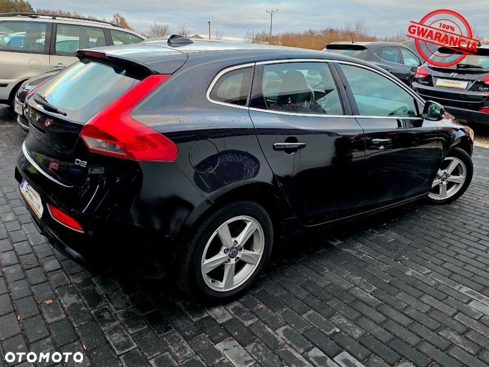 Volvo V40 - 16