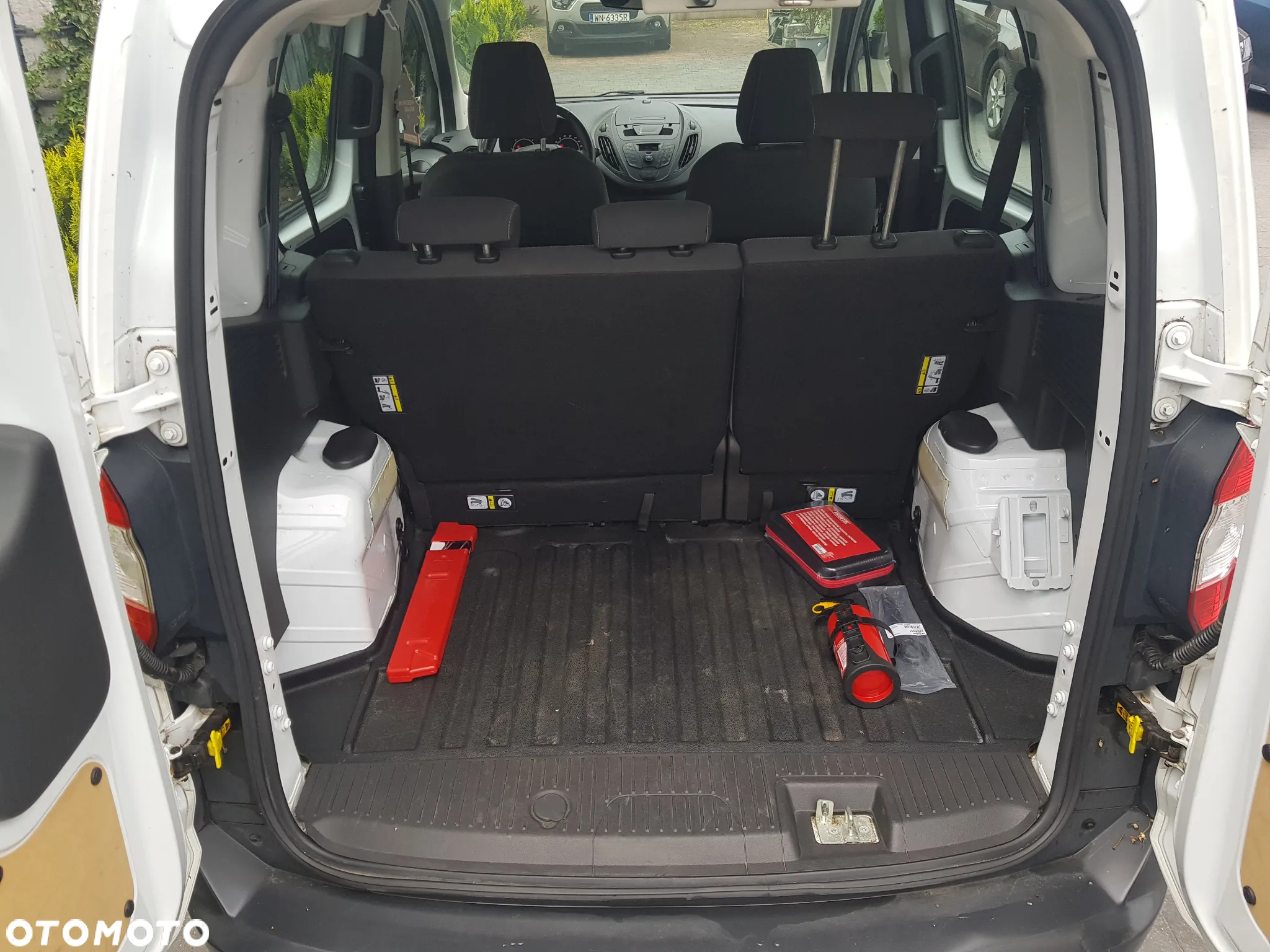 Ford Tourneo Courier 1.5 TDCi Trend - 30