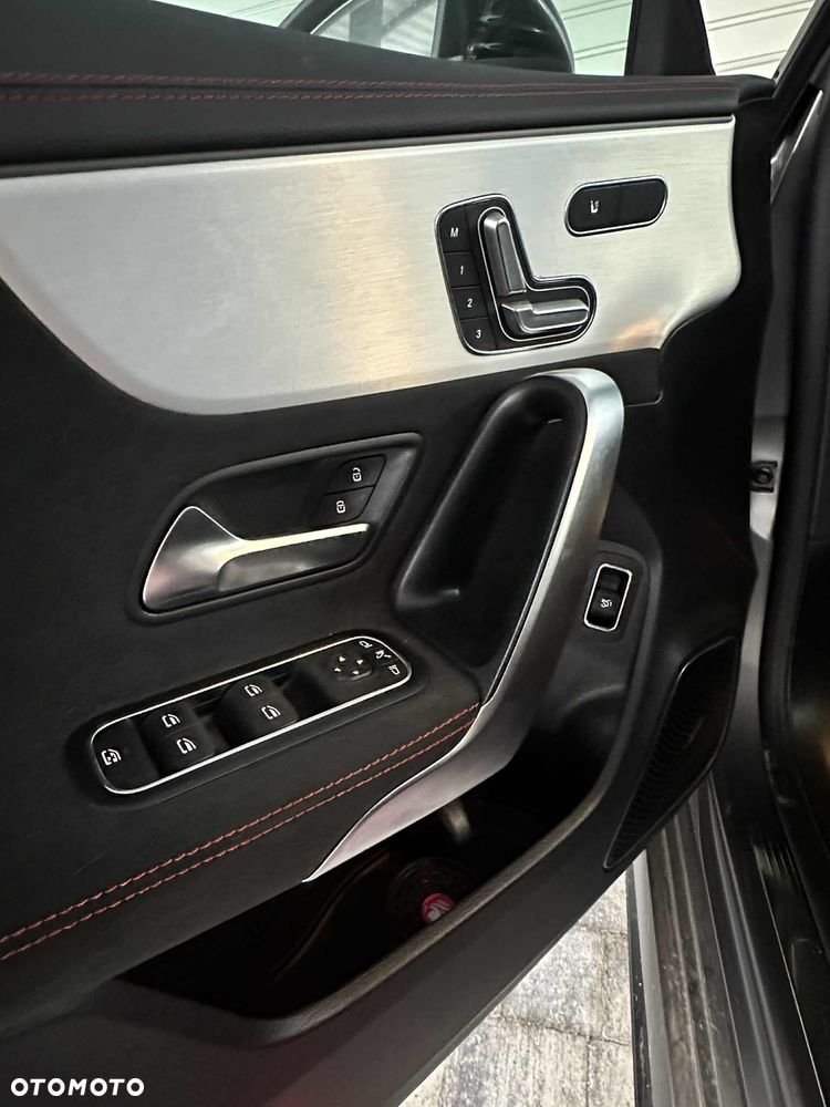 Mercedes-Benz CLA AMG 35 4-Matic 7G-DCT - 7