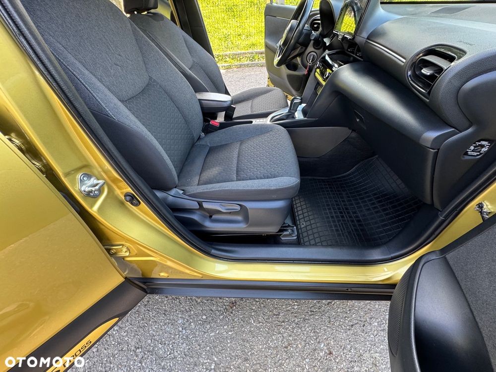 Toyota Yaris Cross Hybrid 1.5 Executive - 25