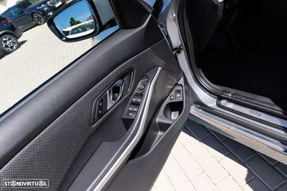BMW 320 e Auto - 17