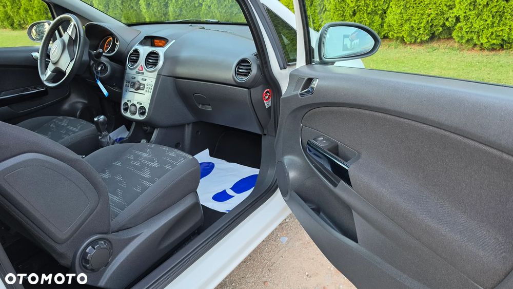 Opel Corsa 1.4 16V Graphite - 13