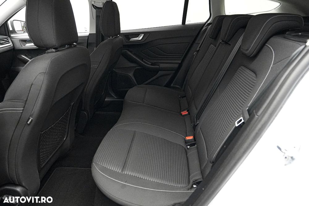 Ford Focus 2.0 EcoBlue Titanium Business - 16