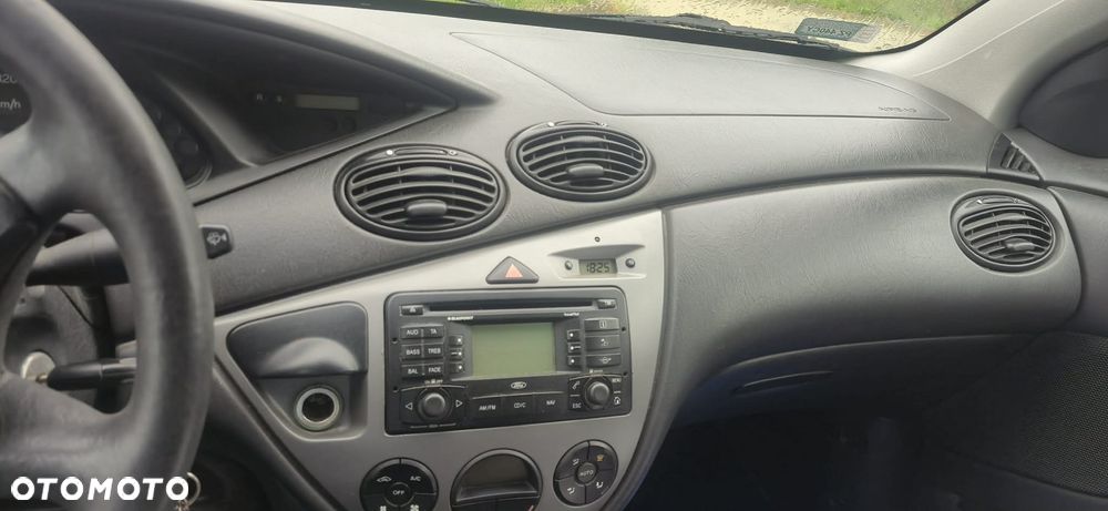 Ford Focus 1.6 FX - 6