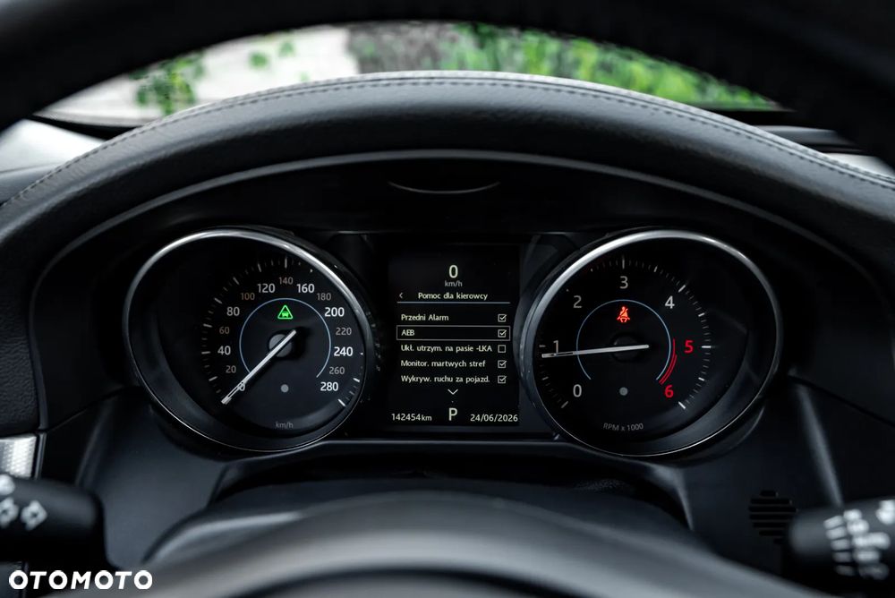 Jaguar XF 20d Prestige - 35